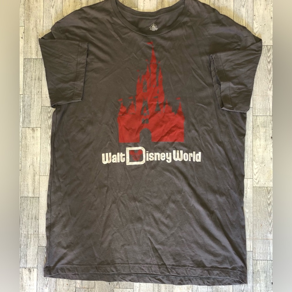 Walt Disney World Red Castle Tee Mens Size XL
